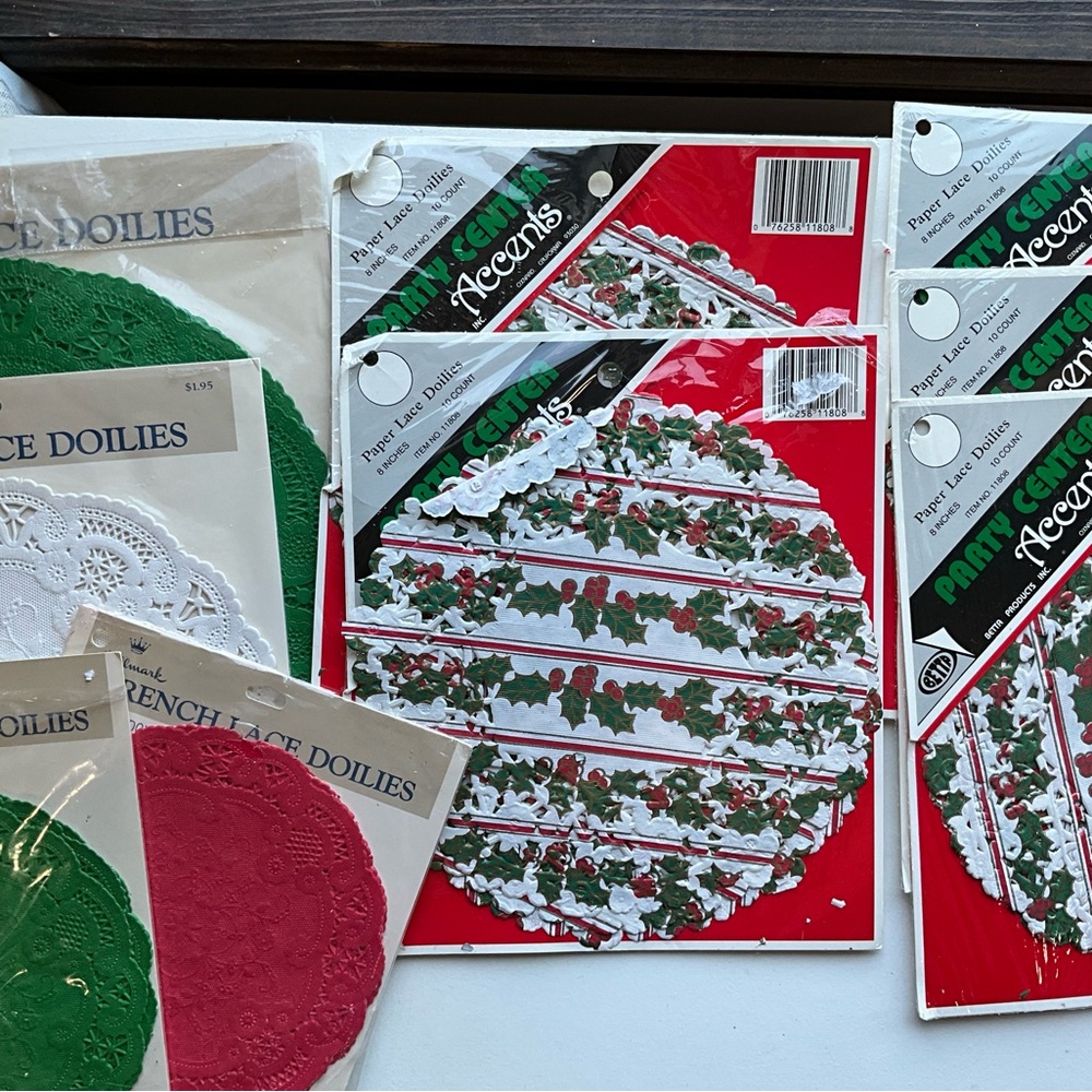 Vintage Lot of 9 Assorted Christmas Paper Doilies Hallmark Betta